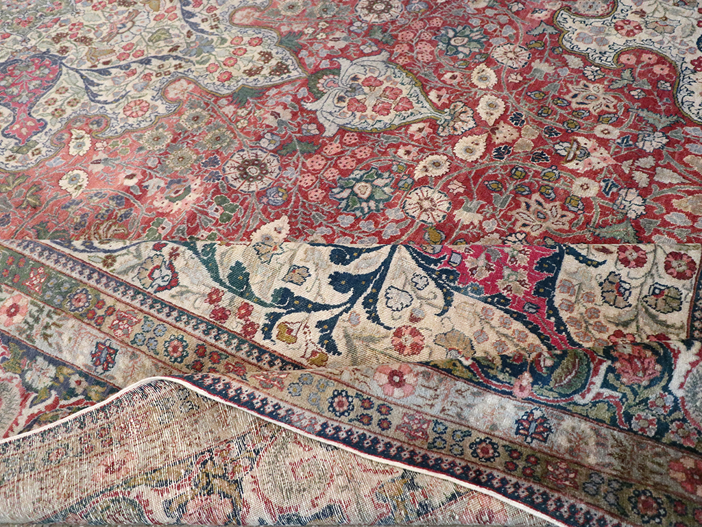 Antique Persian Tabriz Carpet, No.11514 - Gsblank