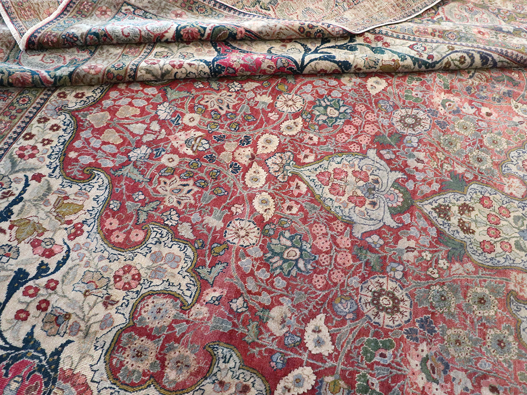 Antique Persian Tabriz Carpet, No.11514 - Gsblank
