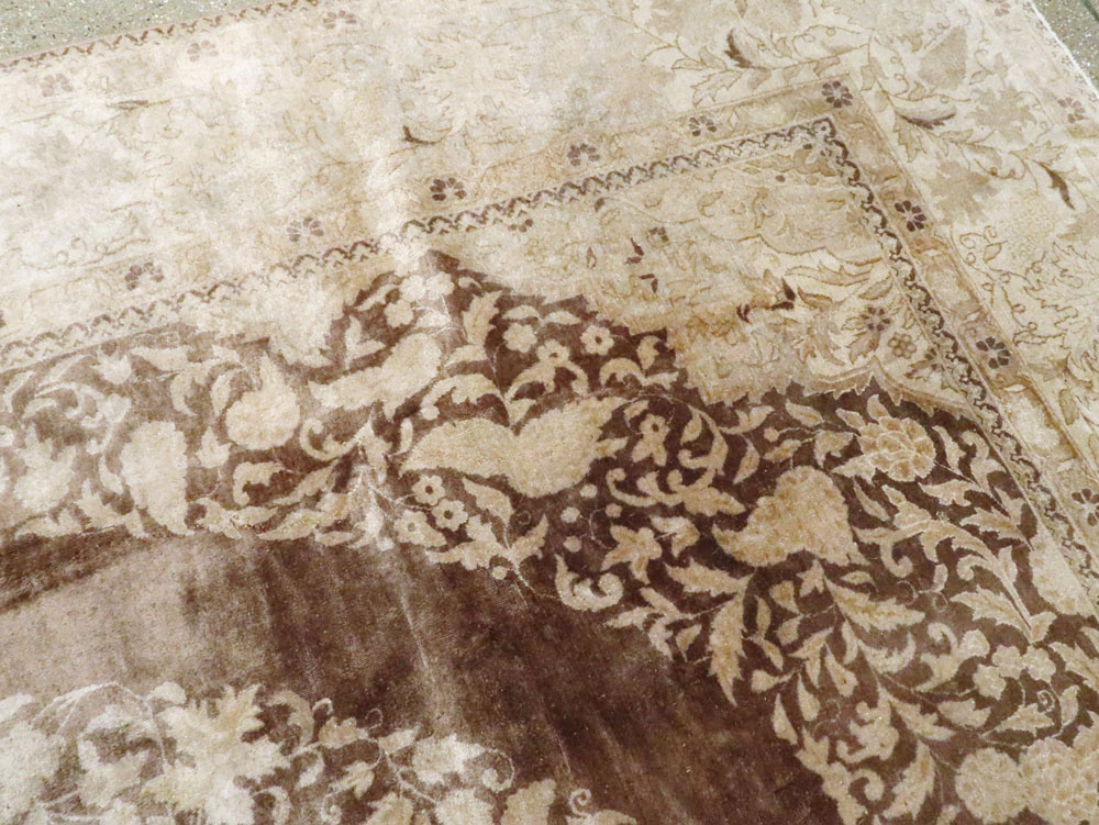 Vintage Persian Tabriz Carpet, No.11675 - Gsblank