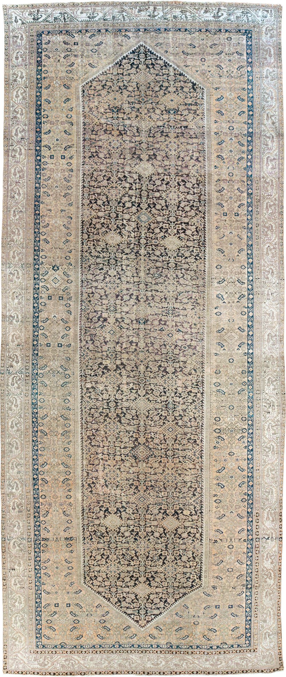 Antique Persian Malayer Gallery Carpet, No.11685 - Gsblank
