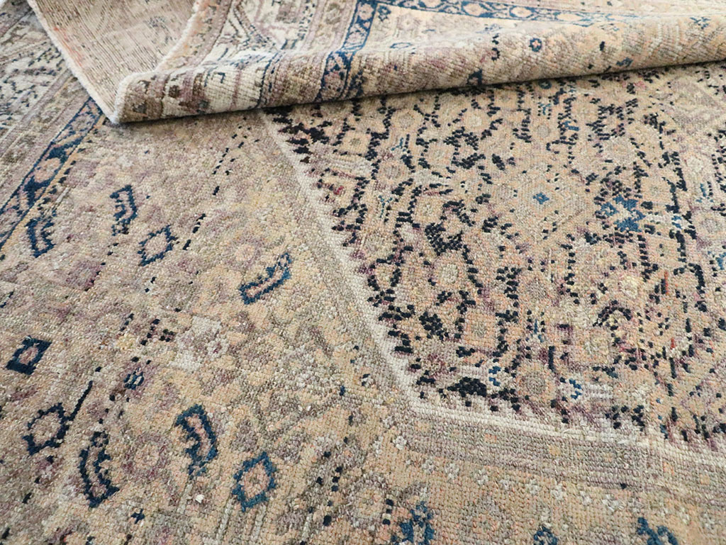 Antique Persian Malayer Gallery Carpet, No.11685 - Gsblank