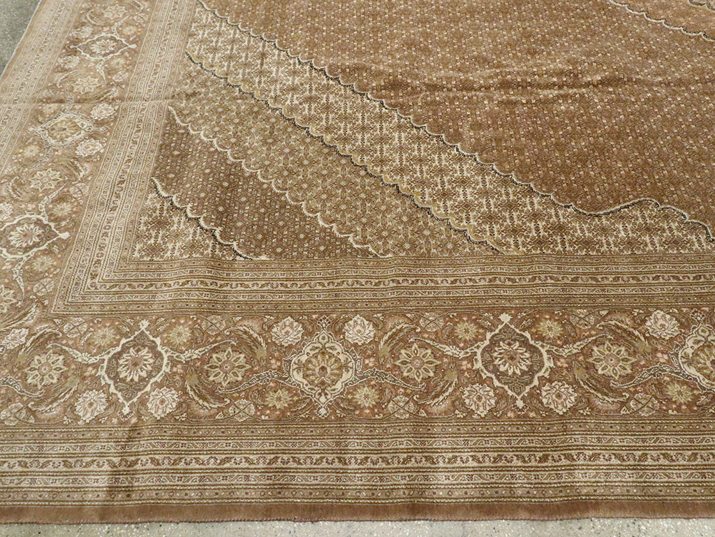 Vintage Persian Tabriz Carpet, No.11740 - Gsblank