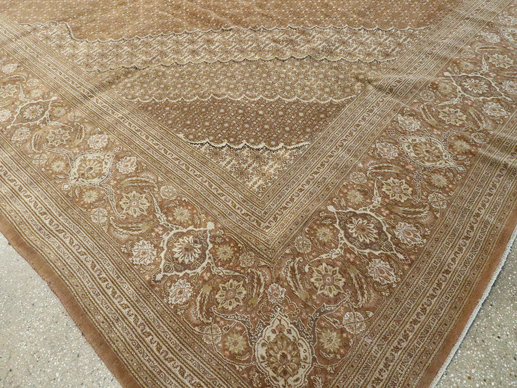 Vintage Persian Tabriz Carpet, No.11740 - Gsblank