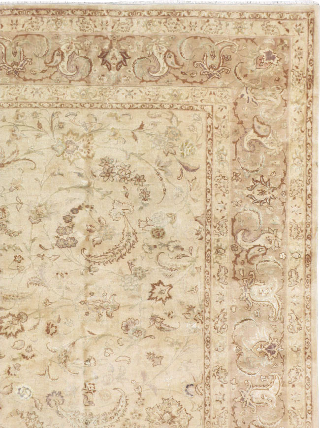 Vintage Persian Tabriz Carpet, No.11787 - Gsblank
