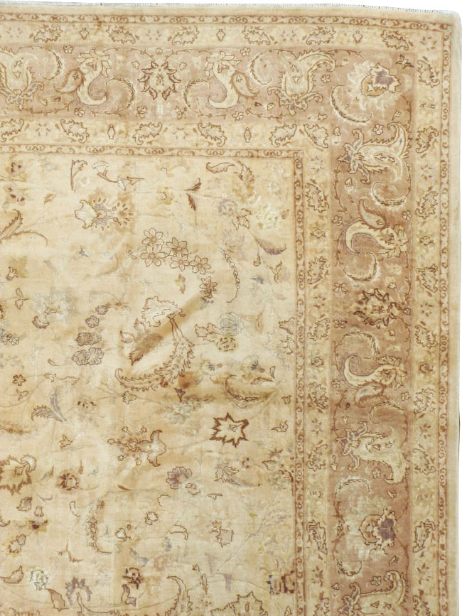 Vintage Persian Tabriz Carpet, No.11787 - Gsblank