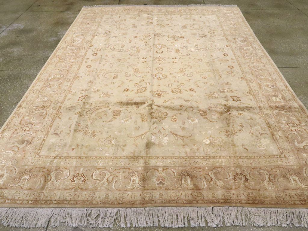 Vintage Persian Tabriz Carpet, No.11787 - Gsblank