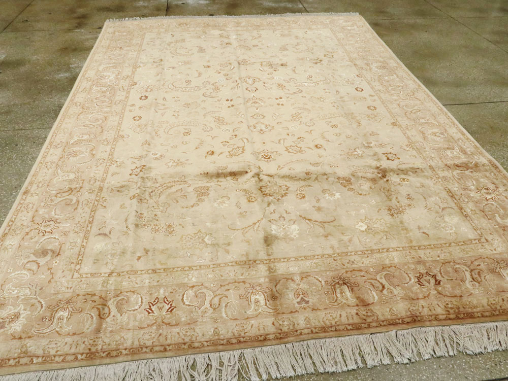 Vintage Persian Tabriz Carpet, No.11787 - Gsblank