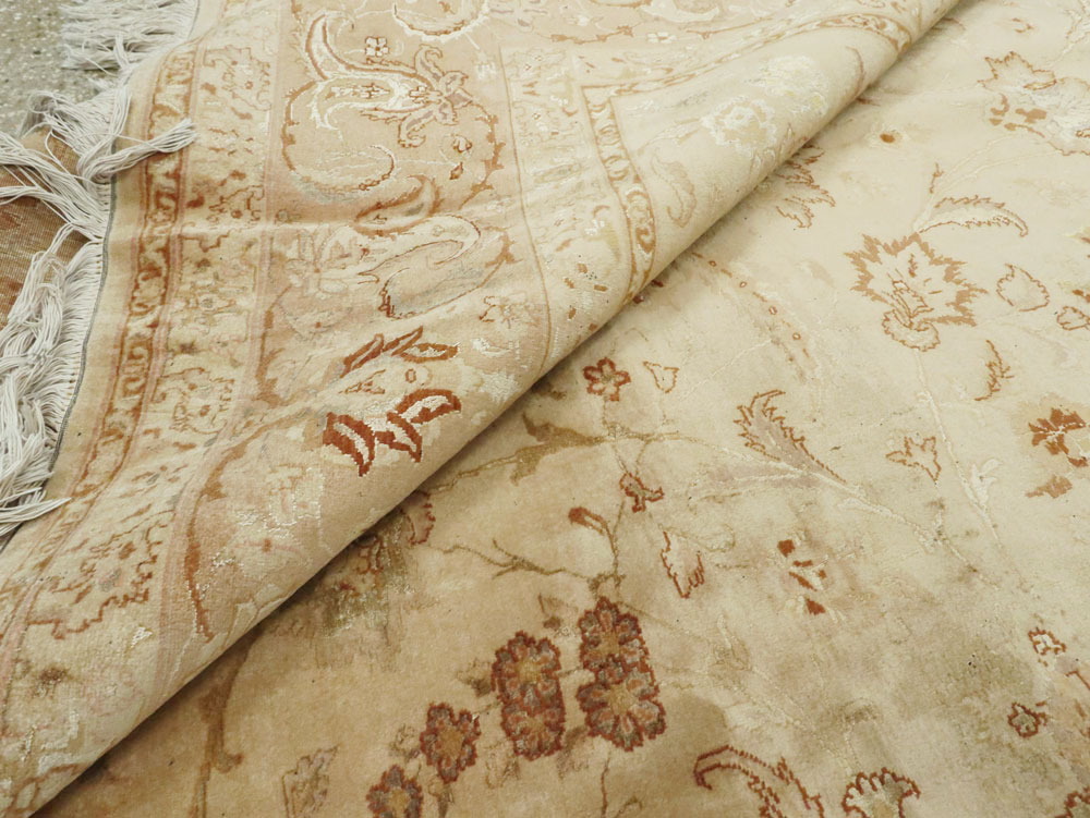 Vintage Persian Tabriz Carpet, No.11787 - Gsblank