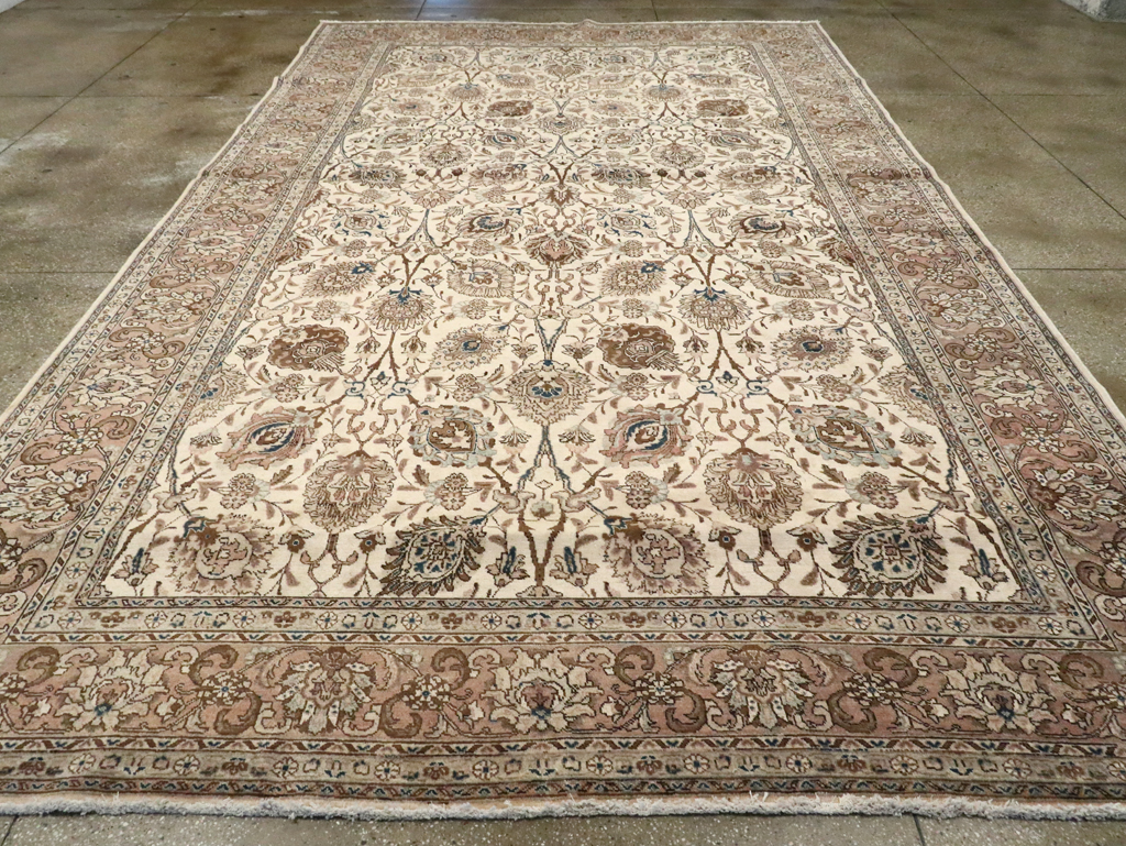 Vintage Persian Tabriz Carpet, No.11792 - Gsblank