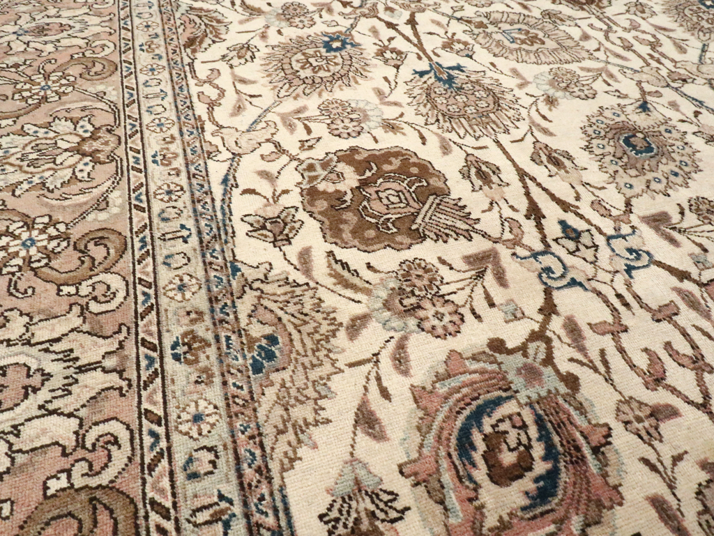 Vintage Persian Tabriz Carpet, No.11792 - Gsblank