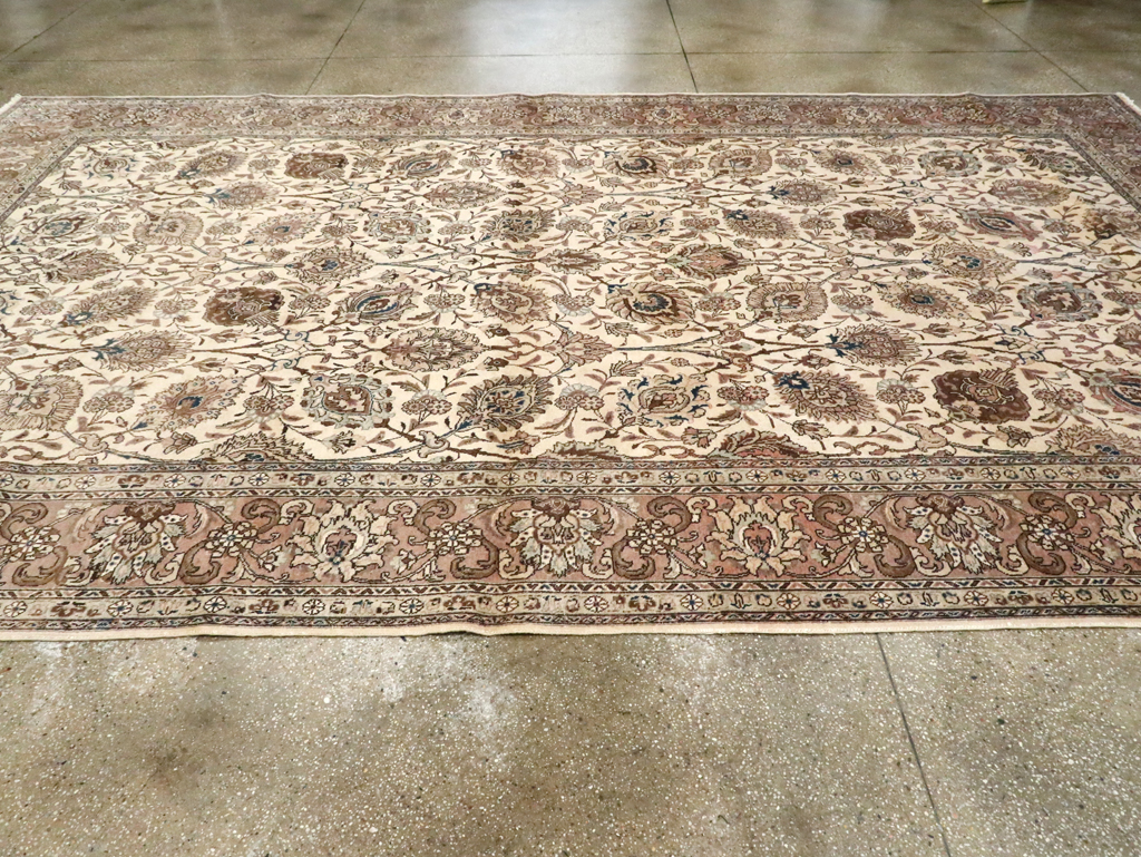 Vintage Persian Tabriz Carpet, No.11792 - Gsblank
