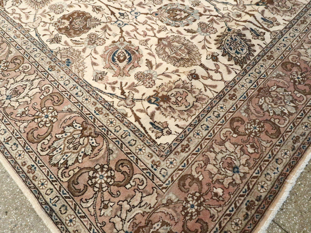 Vintage Persian Tabriz Carpet, No.11792 - Gsblank