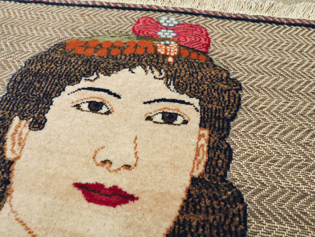 Vintage Persian Tabriz Pictorial Rug, No.11838 - Gsblank