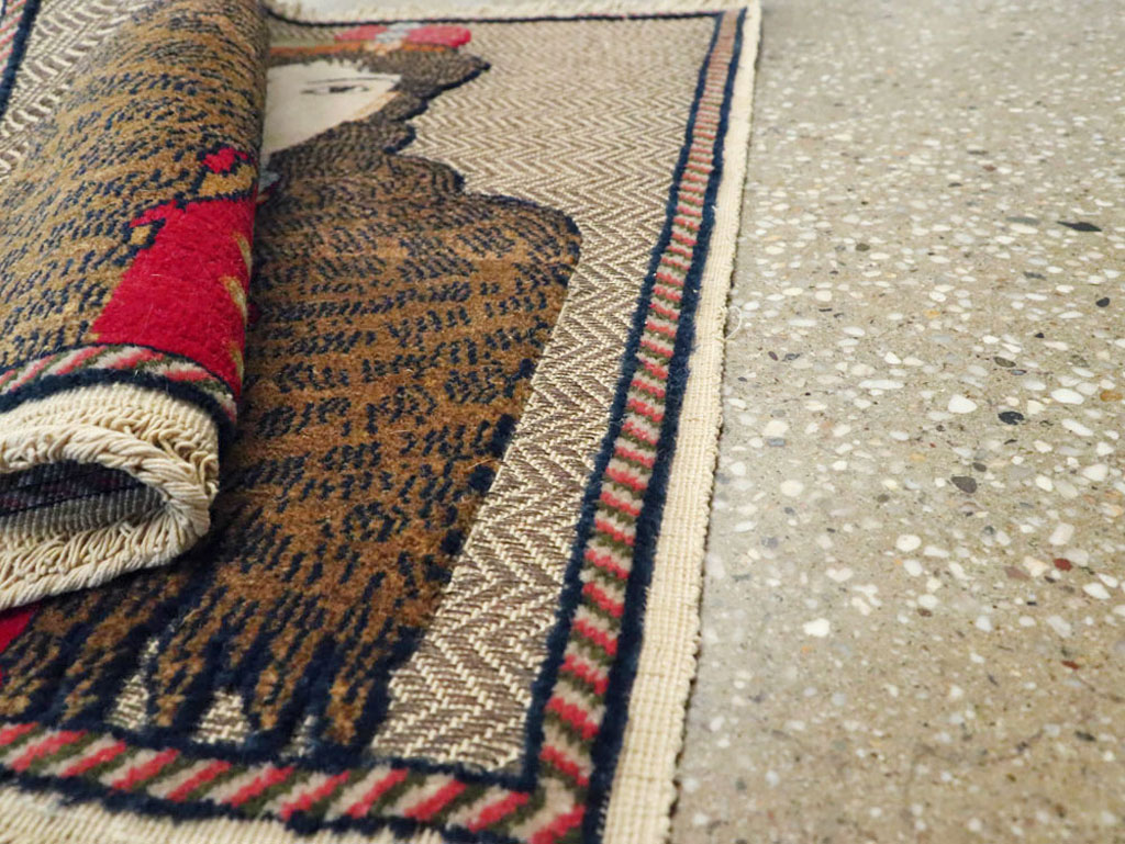 Vintage Persian Tabriz Pictorial Rug, No.11838 - Gsblank