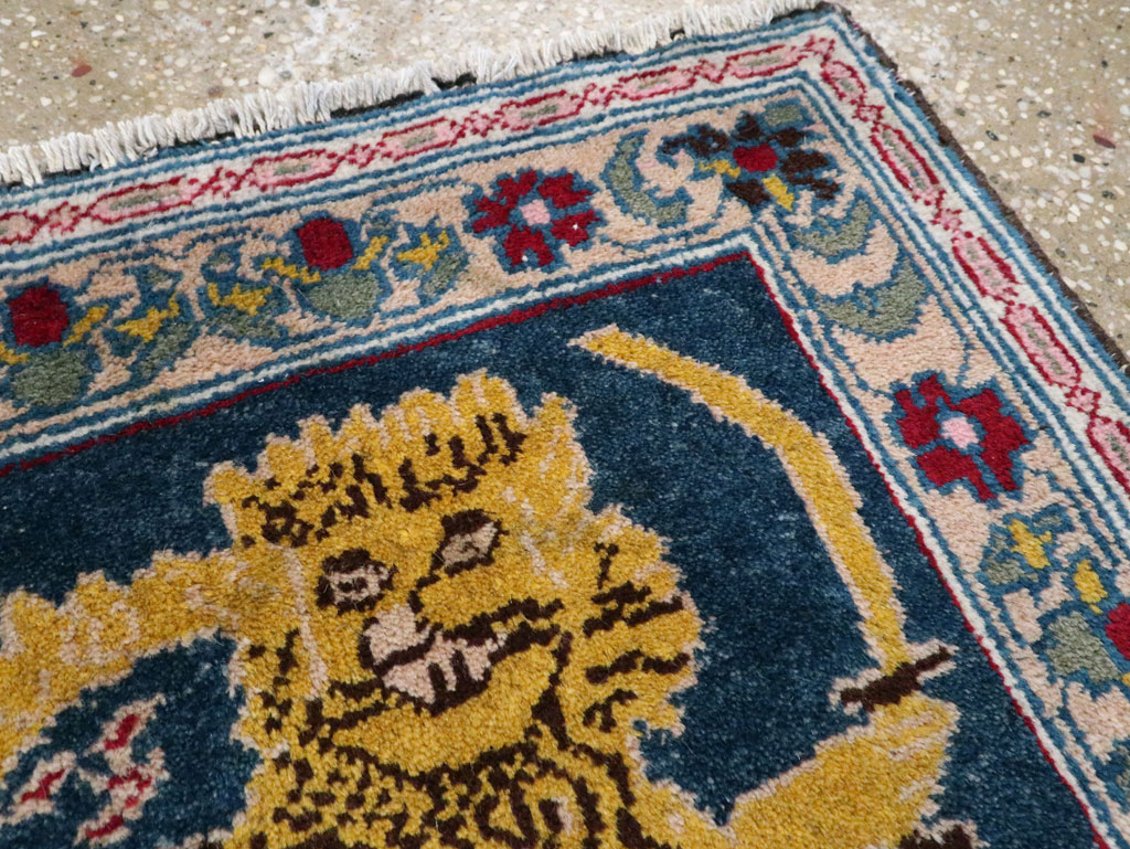 Vintage Persian Hamadan Pictorial Rug, No.11843 - Gsblank