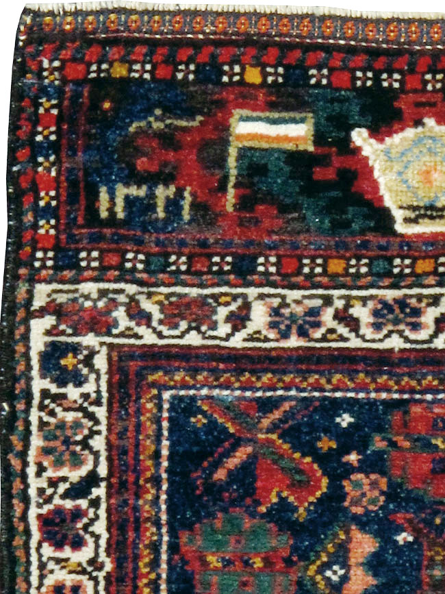 Antique Persian Pictorial Bag Face Rug, No.11845 - Gsblank