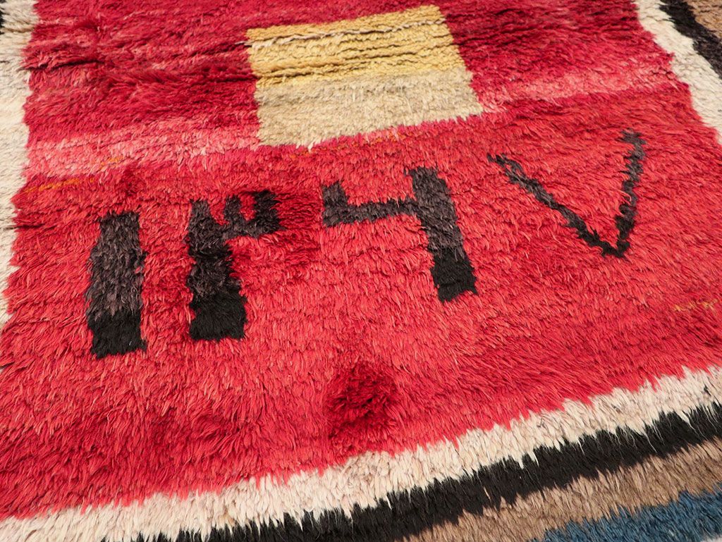 Vintage Persian Gabbeh Square Scatter Rug, No.11884 - Gsblank