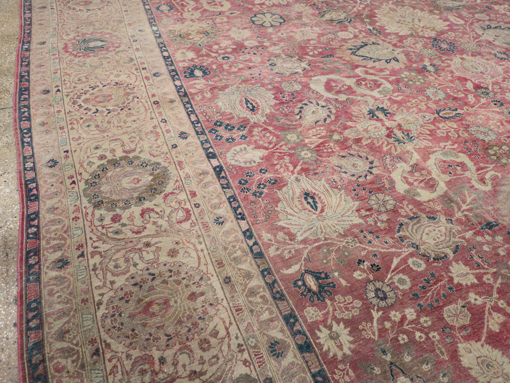 Antique Persian Tabriz Carpet, No.11907 - Gsblank