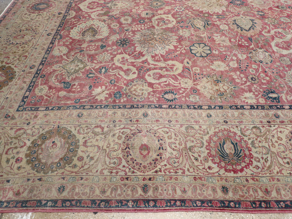 Antique Persian Tabriz Carpet, No.11907 - Gsblank