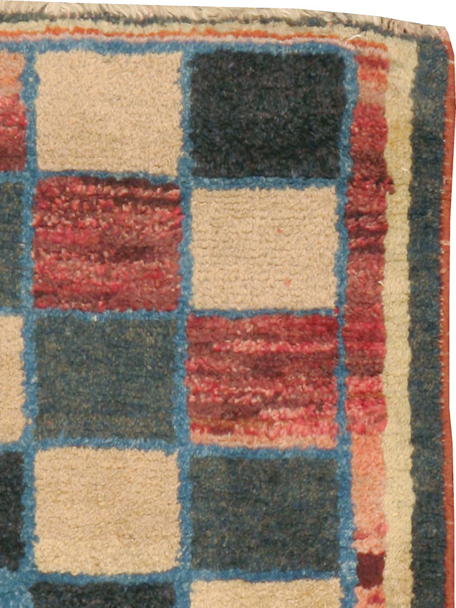Antique Gabbeh Rug, No.11949 - Gsblank