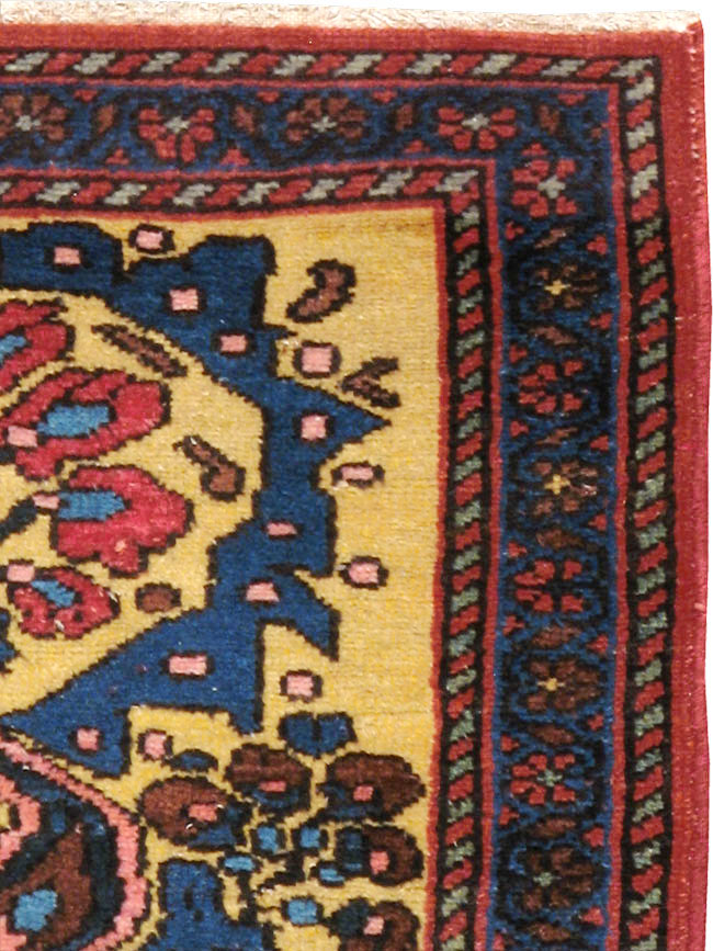 Antique Persian Lilihan Rug, No.11976 - Gsblank