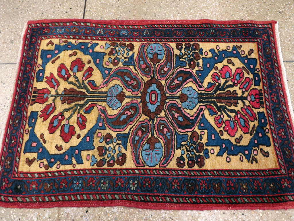 Antique Persian Lilihan Rug, No.11976 - Gsblank