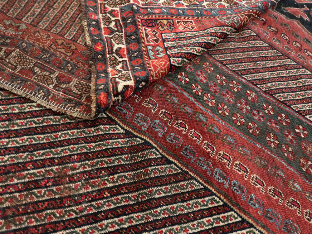 Antique Shiraz Gallery Carpet, No.12036 - Gsblank