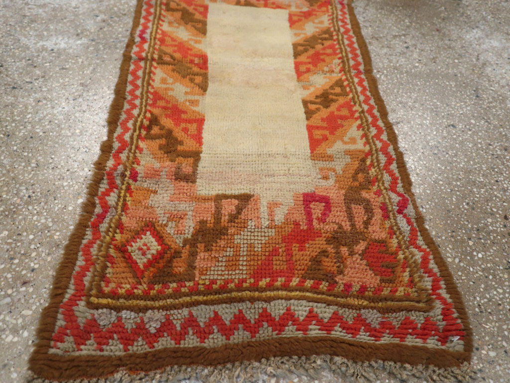 Vintage Continental European Throw Rug, No.12153 - Gsblank