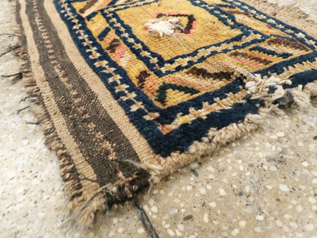 Antique Gabbeh Rug, No.12181 - Gsblank