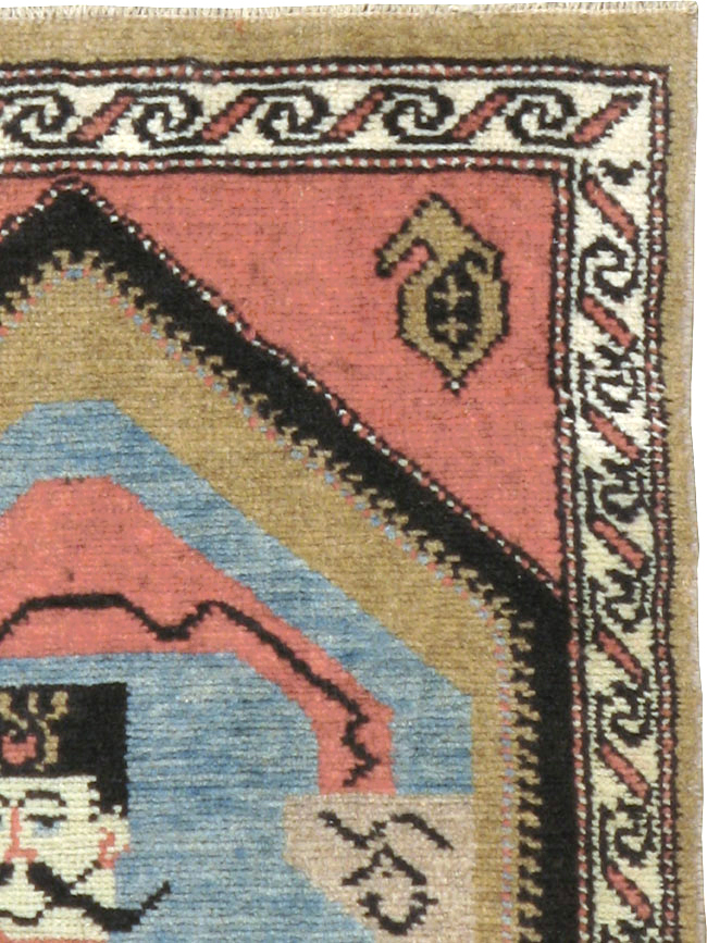 Antique Hamadan Pictorial Rug (Pair: 2 of 2), No.12189 - Gsblank