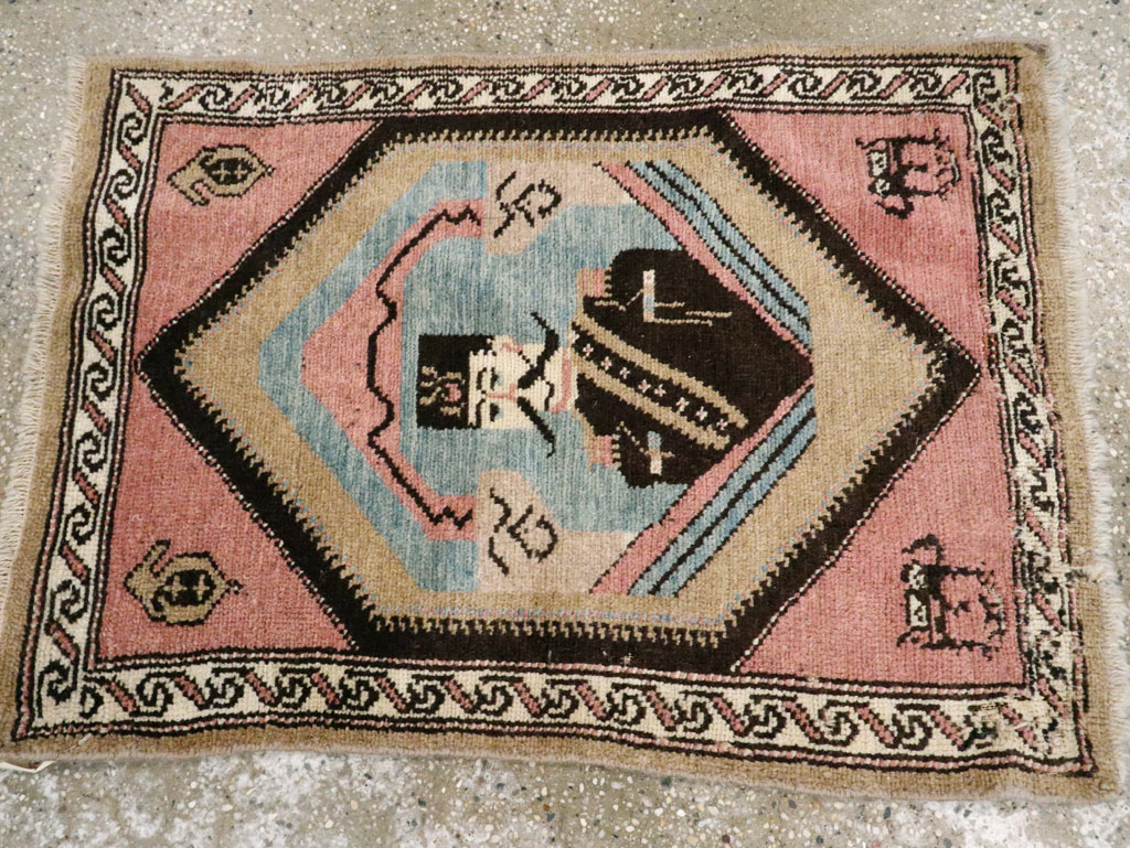 Antique Hamadan Pictorial Rug (Pair: 2 of 2), No.12189 - Gsblank