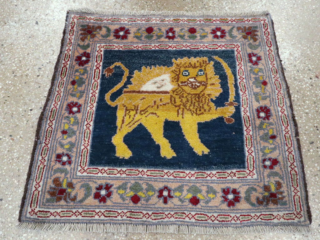 Vintage Persian Hamadan Pictorial Rug, No.12222 - Gsblank