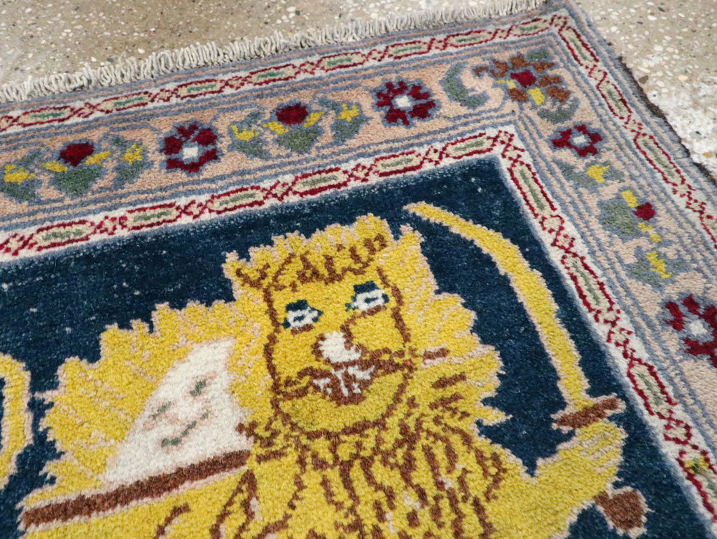 Vintage Persian Hamadan Pictorial Rug, No.12223 - Gsblank