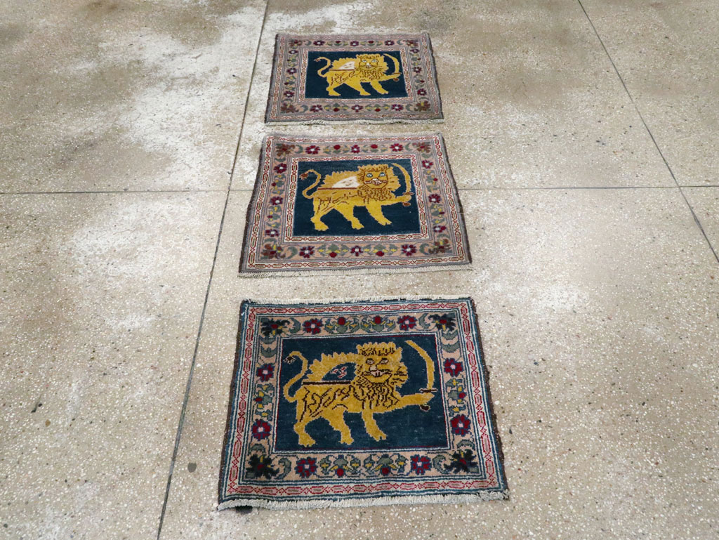 Vintage Persian Hamadan Pictorial Rug, No.12223 - Gsblank