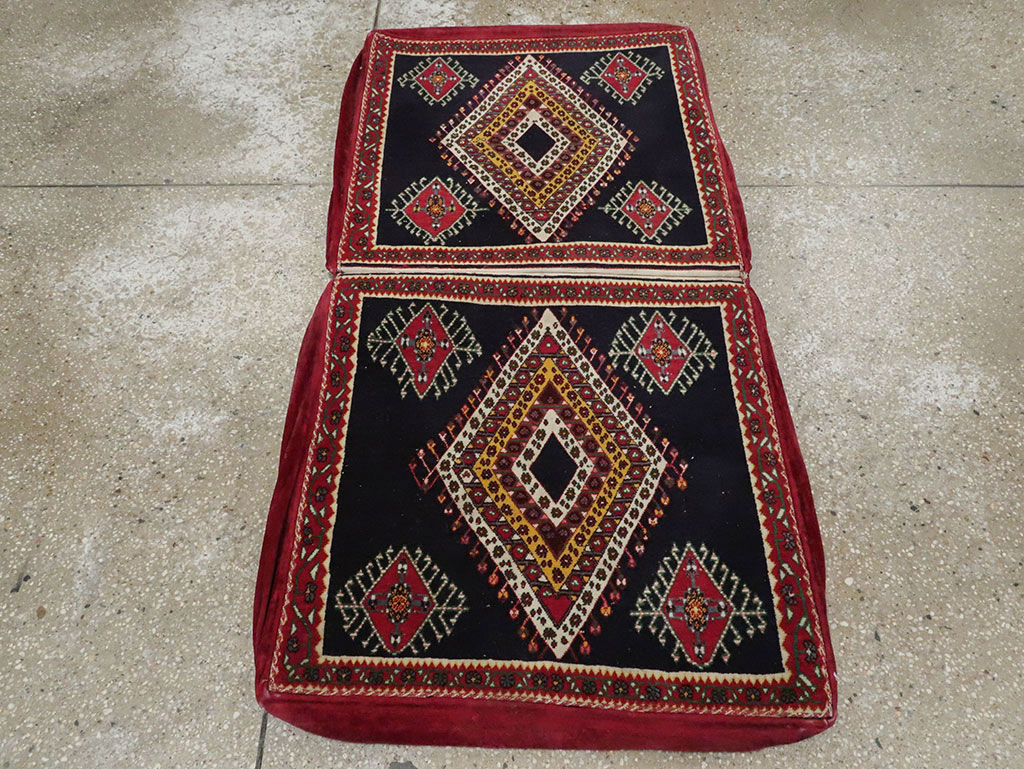 Vintage Persian Qashqai Saddlebag (Khorjin), No.12232 - Gsblank