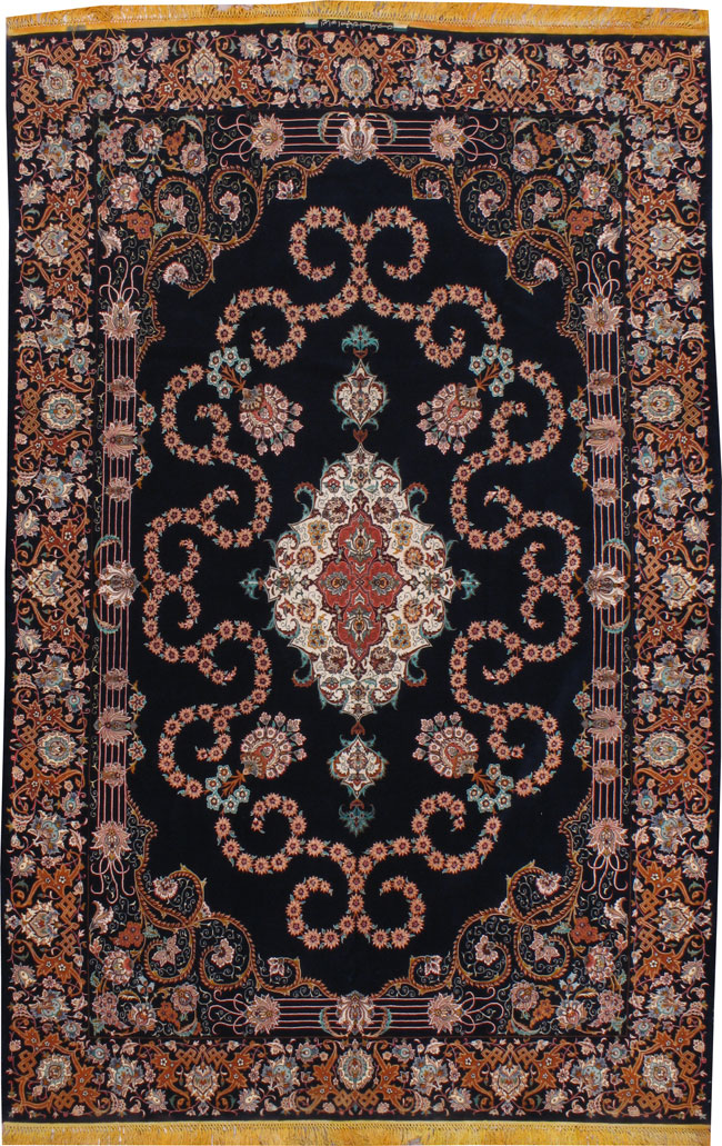 Vintage Persian Isfahan Rug, No.12262 - Gsblank