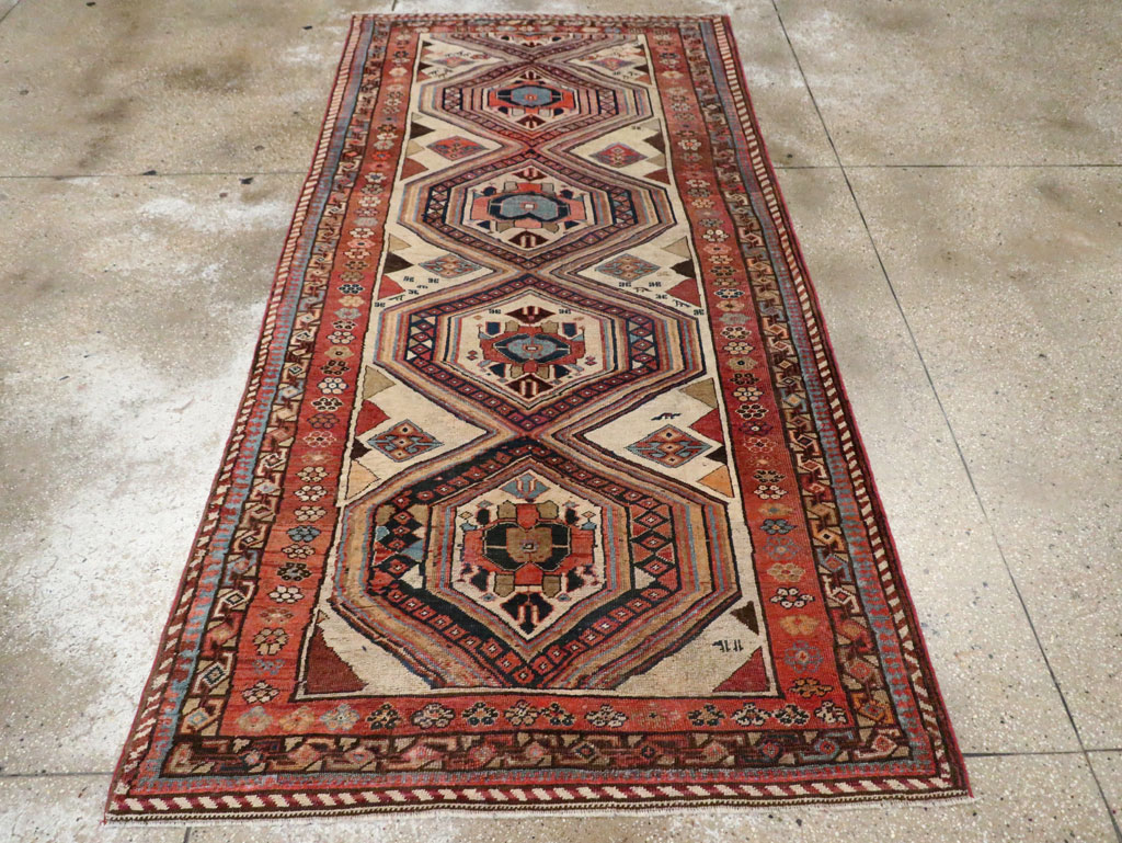 Antique Persian Bidjar Gallery Rug, No.12263 - Gsblank