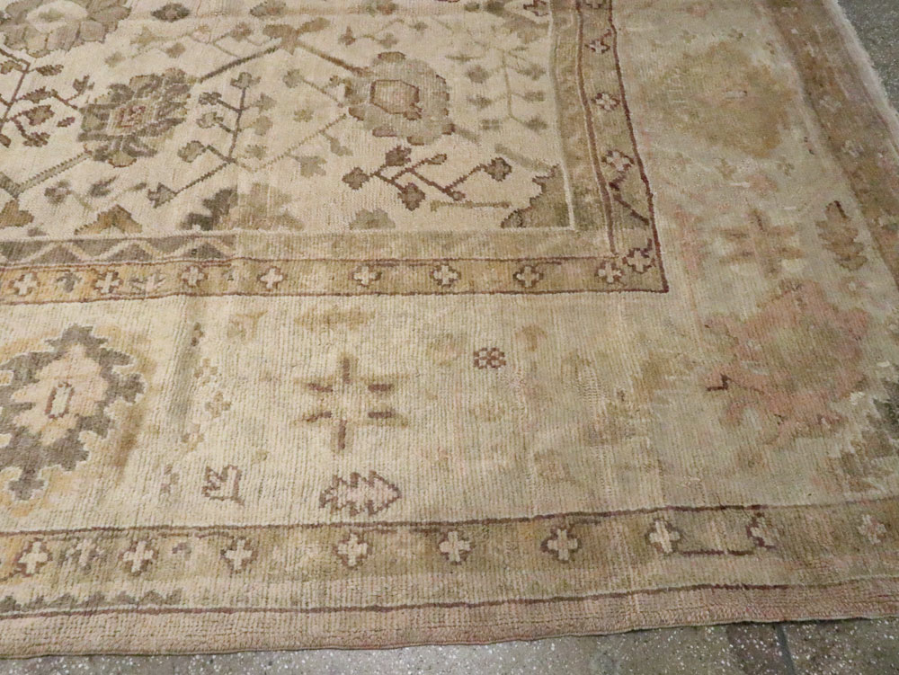 Antique Turkish Oushak Rug, No.12287 - Gsblank