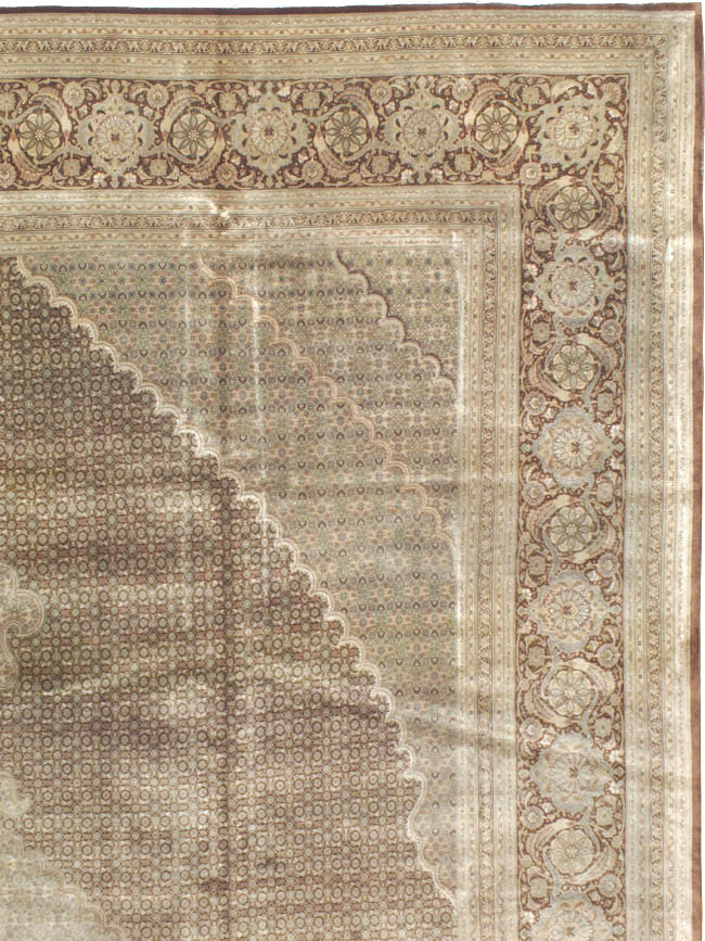 Vintage Persian Tabriz Rug, No.12405 - Gsblank