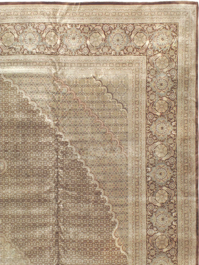 Vintage Persian Tabriz Rug, No.12405 - Gsblank