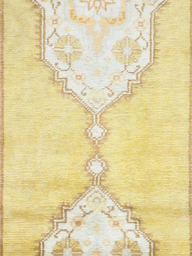 Vintage Turkish Sivas Runner, No.12434 - Gsblank