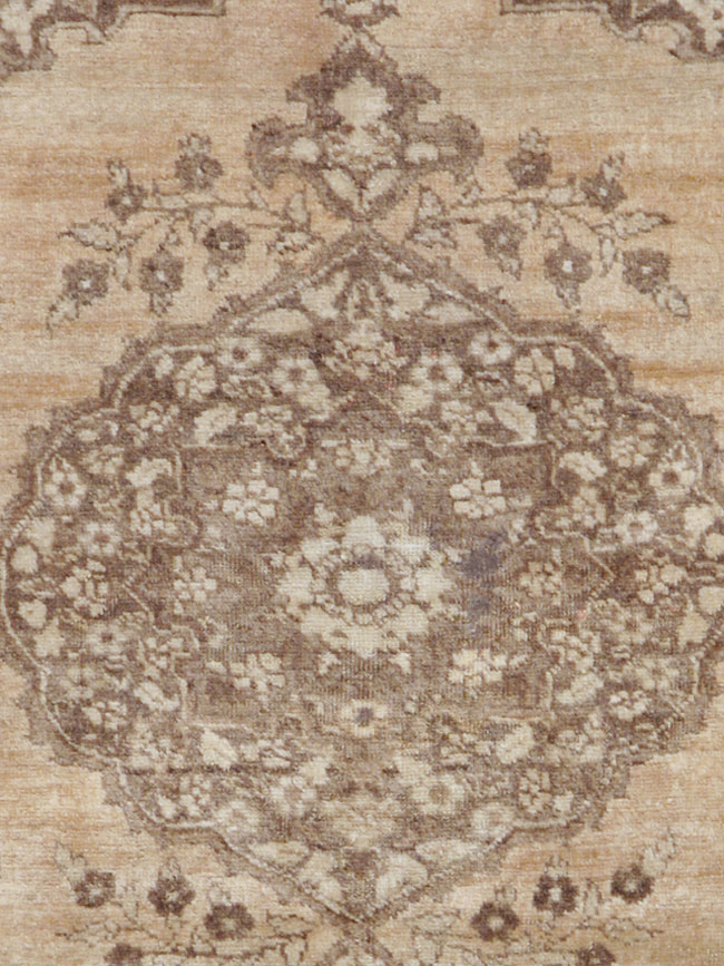 Antique Persian Tabriz Rug, No.12477 - Gsblank