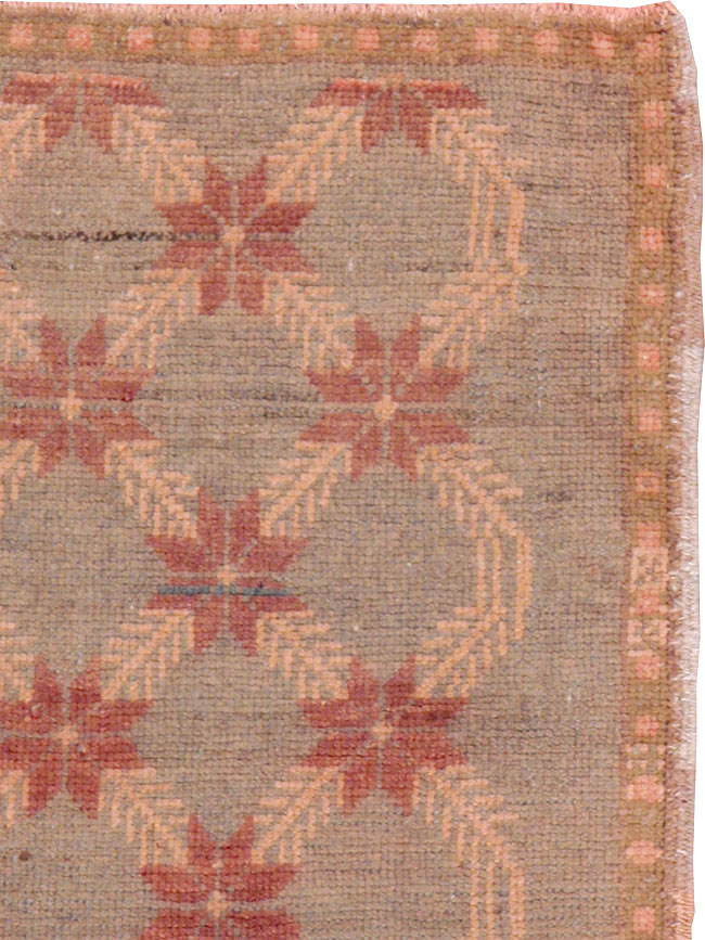 Vintage Turkish Anatolian Rug, No.12495 - Gsblank