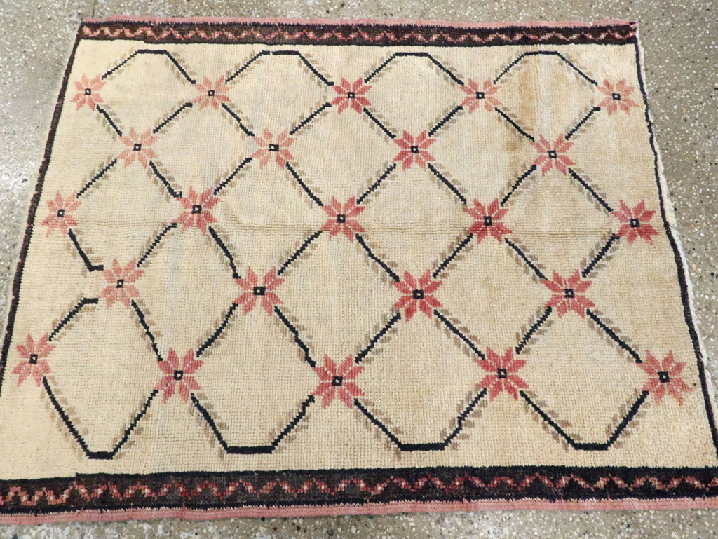 Vintage Turkish Anatolian Rug, No.12504 - Gsblank