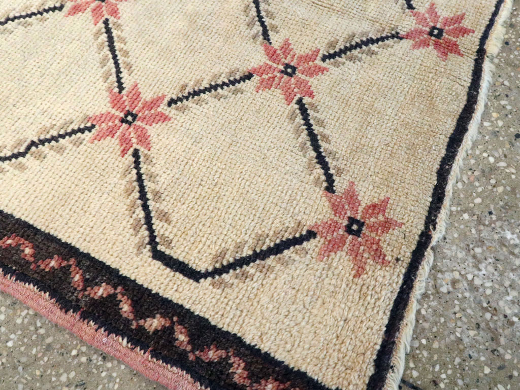 Vintage Turkish Anatolian Rug, No.12504 - Gsblank