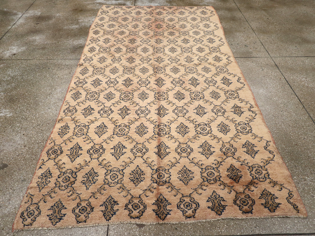 Vintage Turkish Anatolian Rug, No.12524 - Gsblank