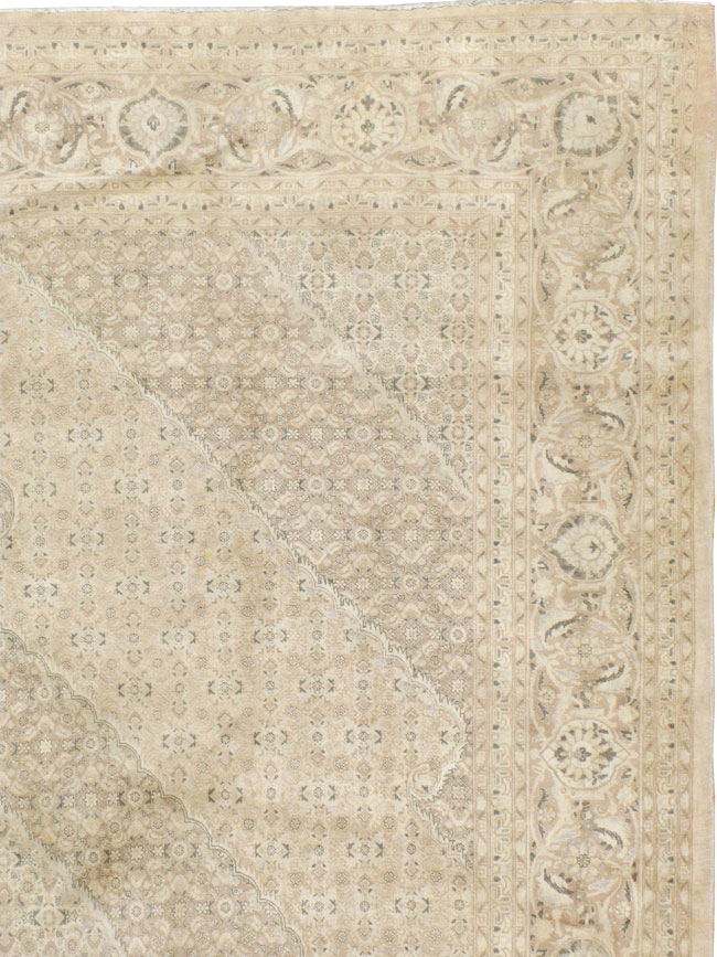 Antique Persian Tabriz Rug, No.12727 - Gsblank