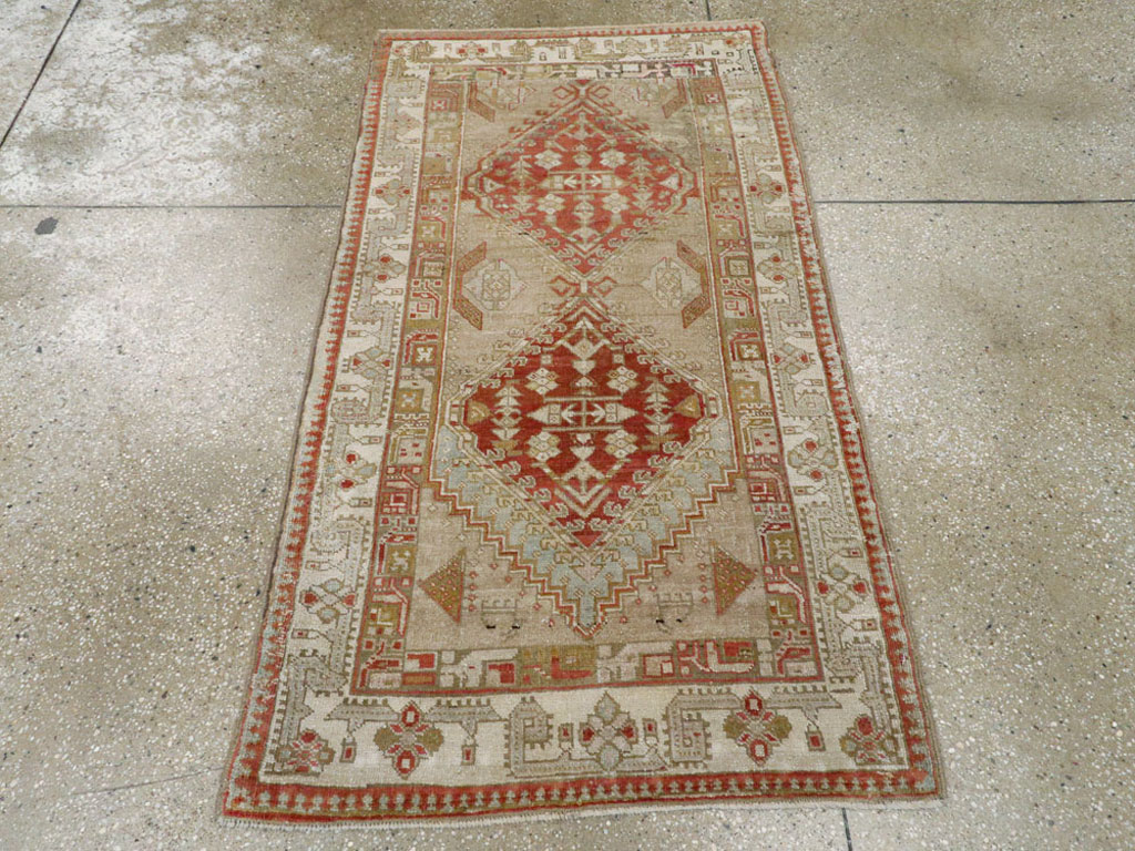 Vintage Persian Serab Throw Rug, No.12944 - Gsblank
