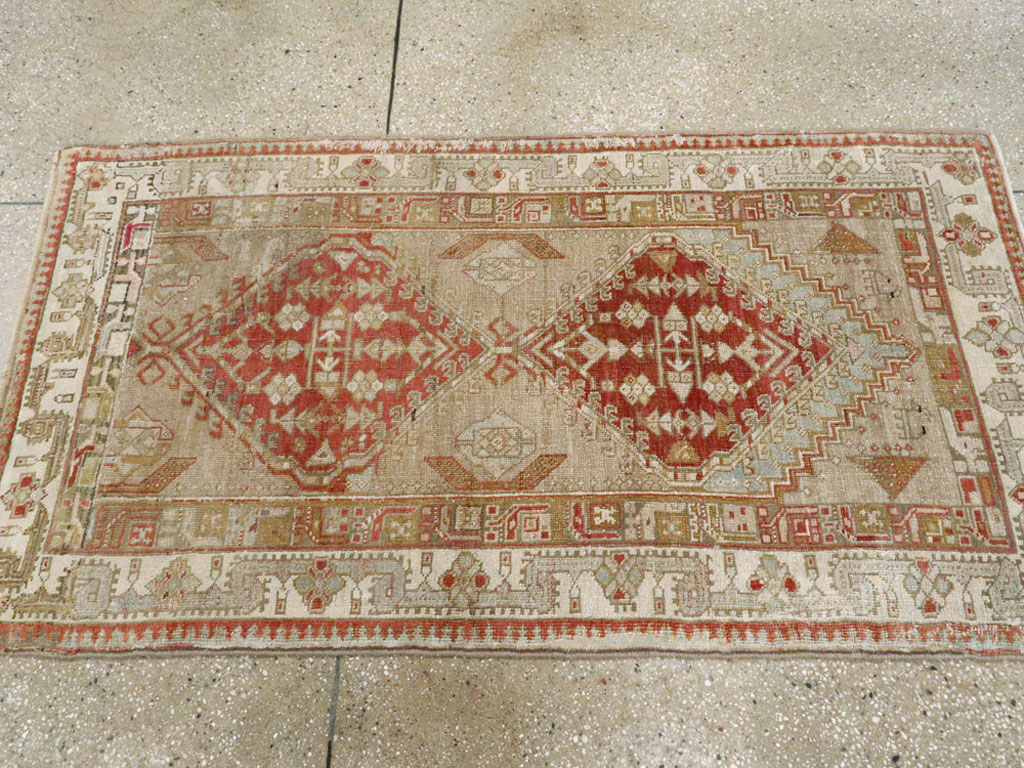 Vintage Persian Serab Throw Rug, No.12944 - Gsblank