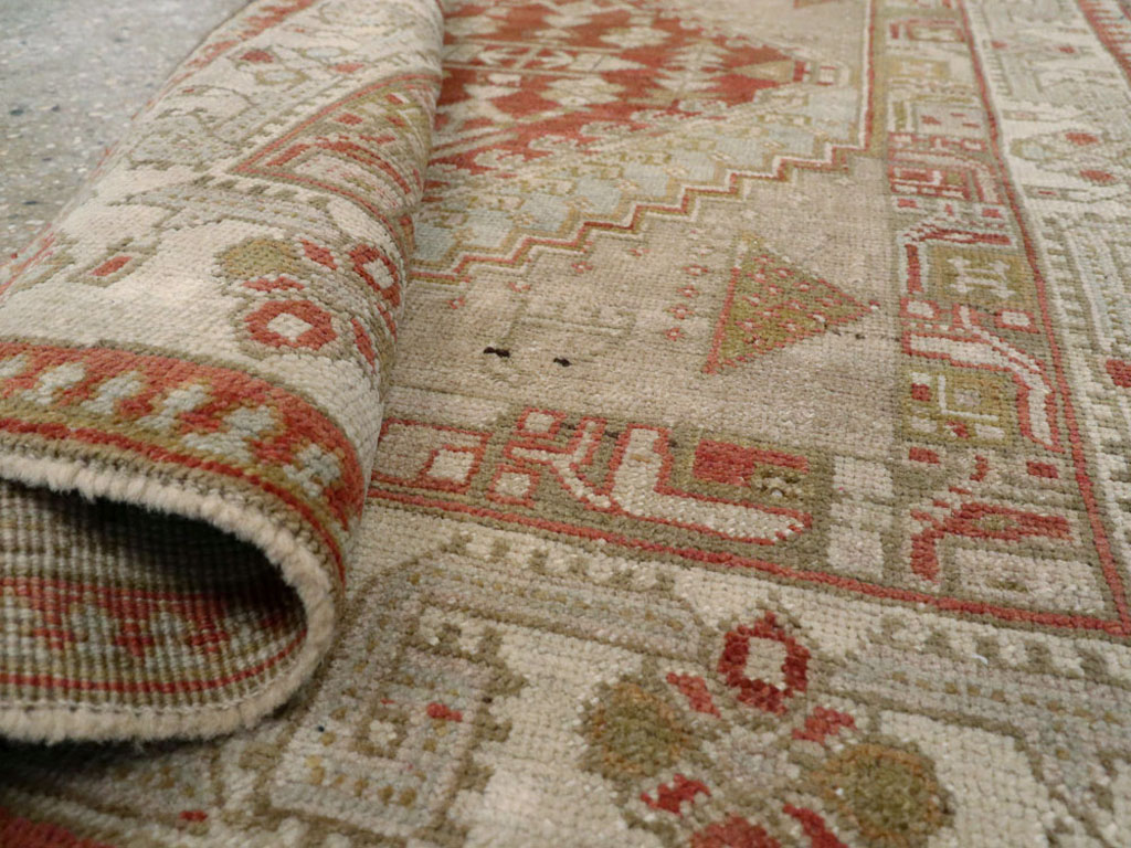 Vintage Persian Serab Throw Rug, No.12944 - Gsblank